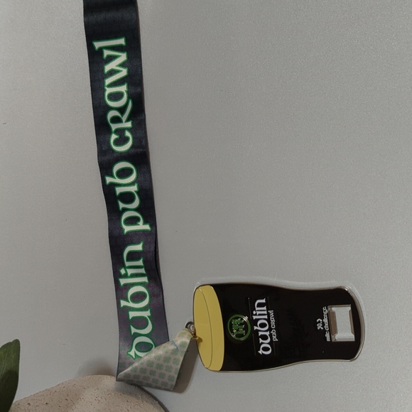 Dublin Pub Crawl Virtual Race Medal 30.3 Miles - Picture 1 of 3